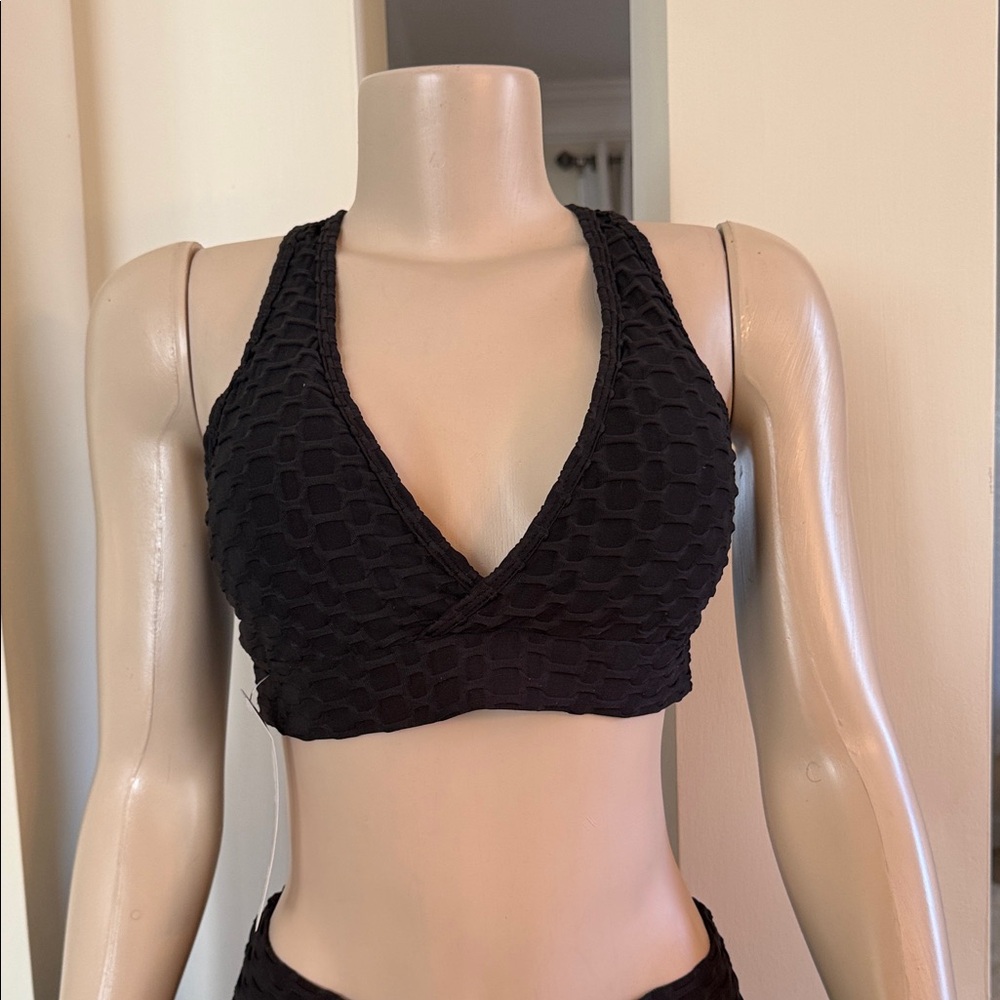 Black Textured Two-Piece Set - Picture 2 of 5